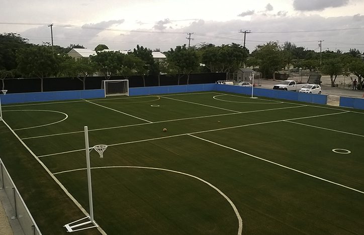 cancha de futbol cayman